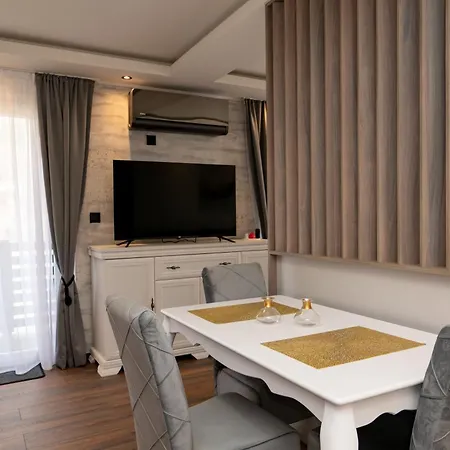 Apartahotel Alibabin Raj (adults Only) 4*