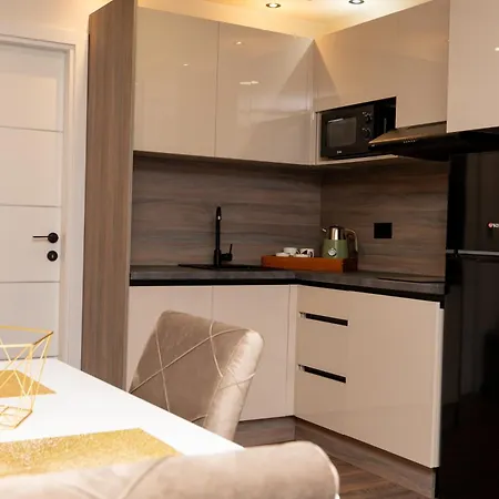 Alibabin Raj (adults Only) Кониц