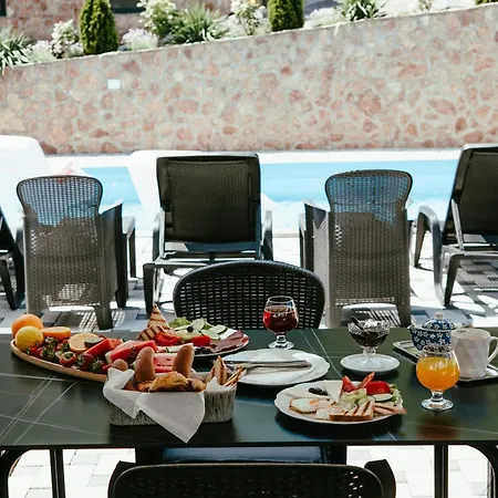 Alibabin Raj (adults Only) Konjic