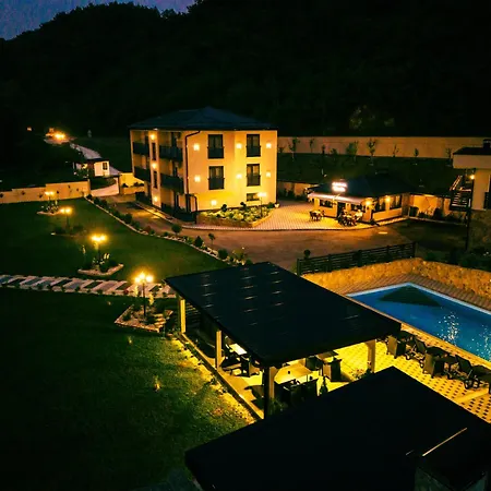 Alibabin Raj (adults Only) 4*